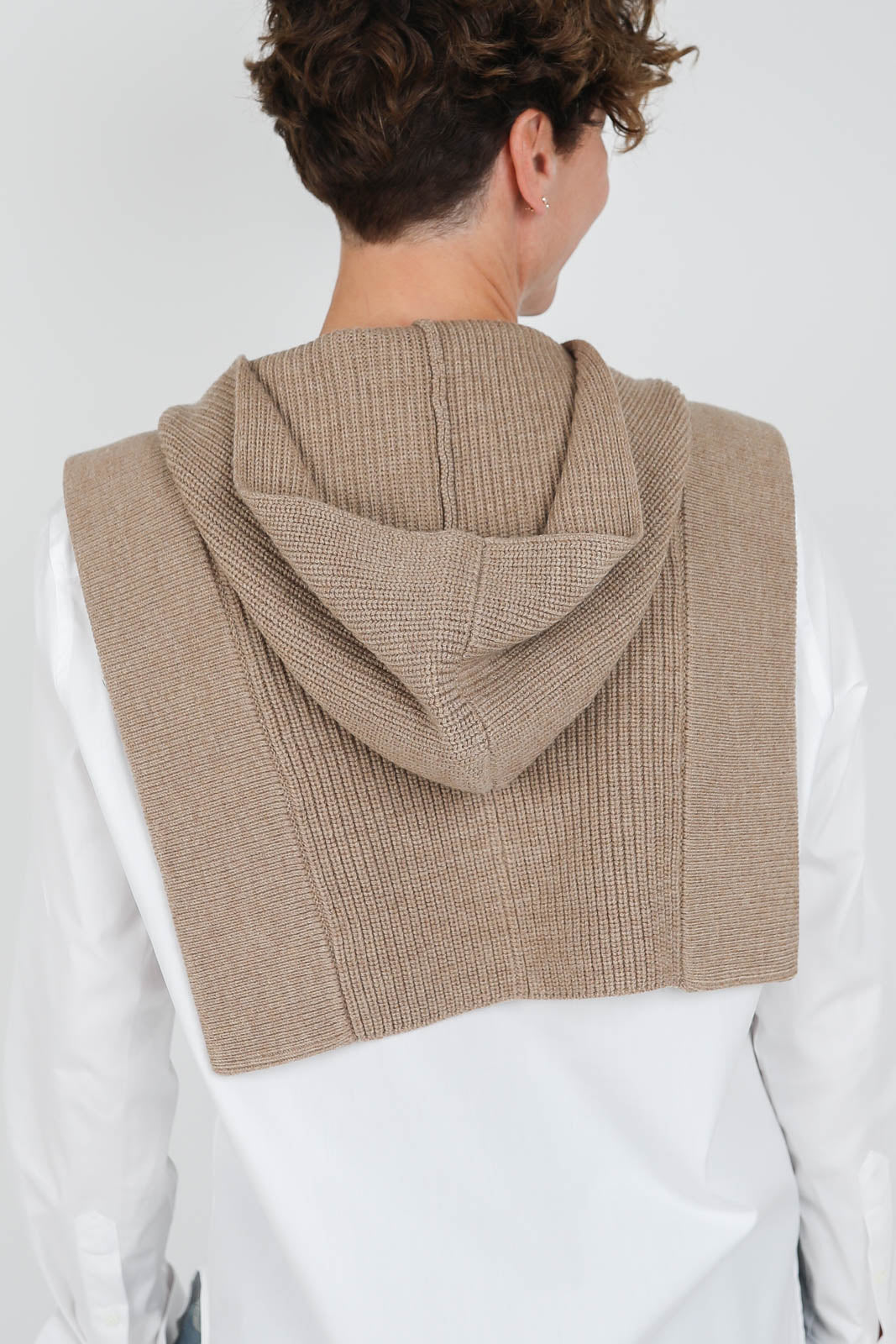 Ginny scarf in taupe