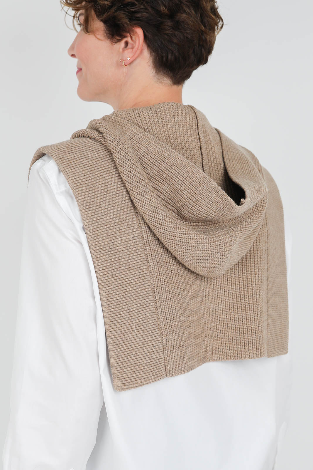 Ginny scarf in taupe