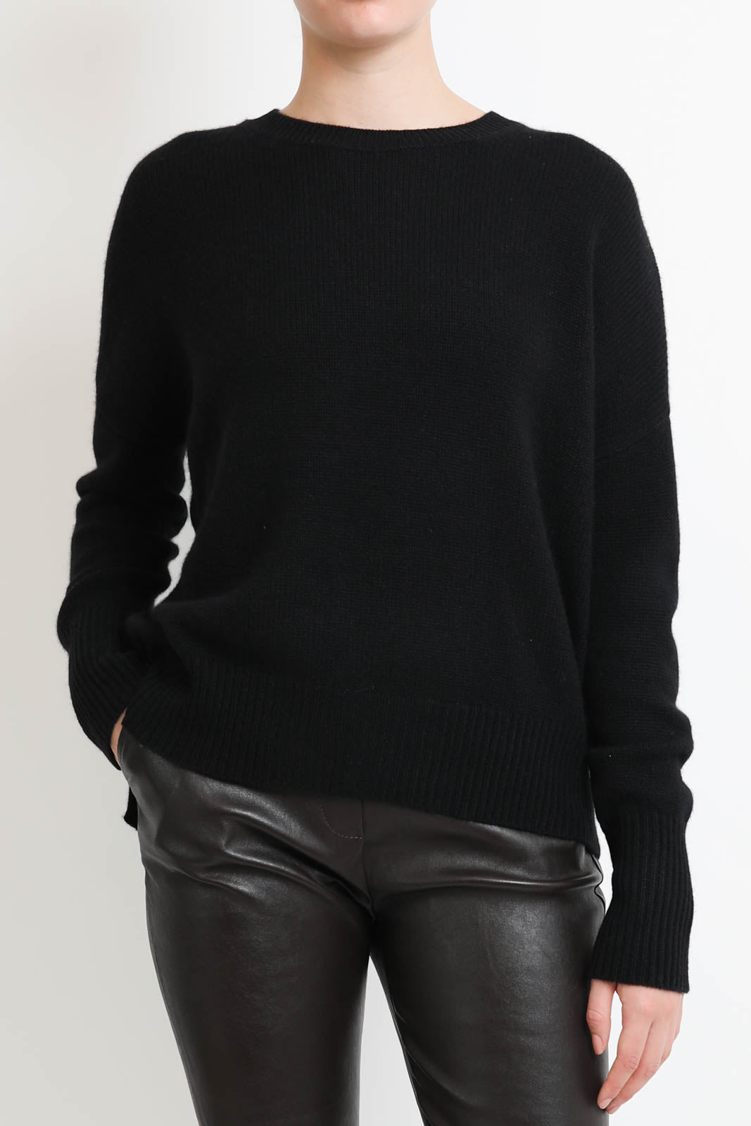 Lisa Yang, Mila sweater in black