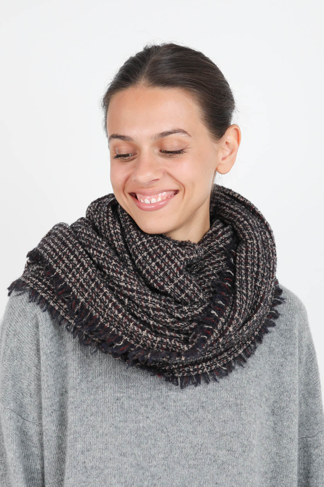 Mirko scarf in bordeaux/marron