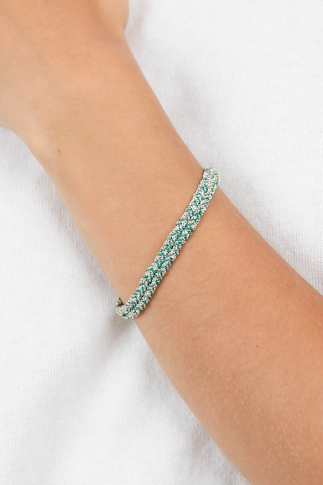 Bracelet N° 183 in gold/green