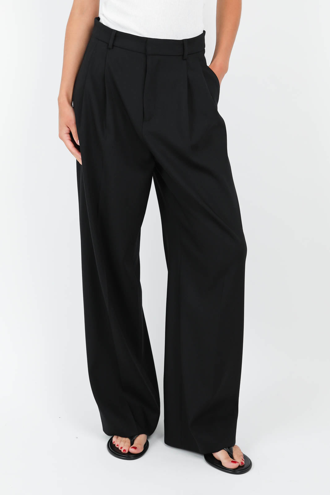 Connie trousers in black