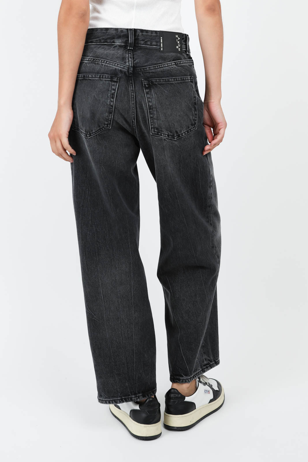 Betty jeans in Spider Black