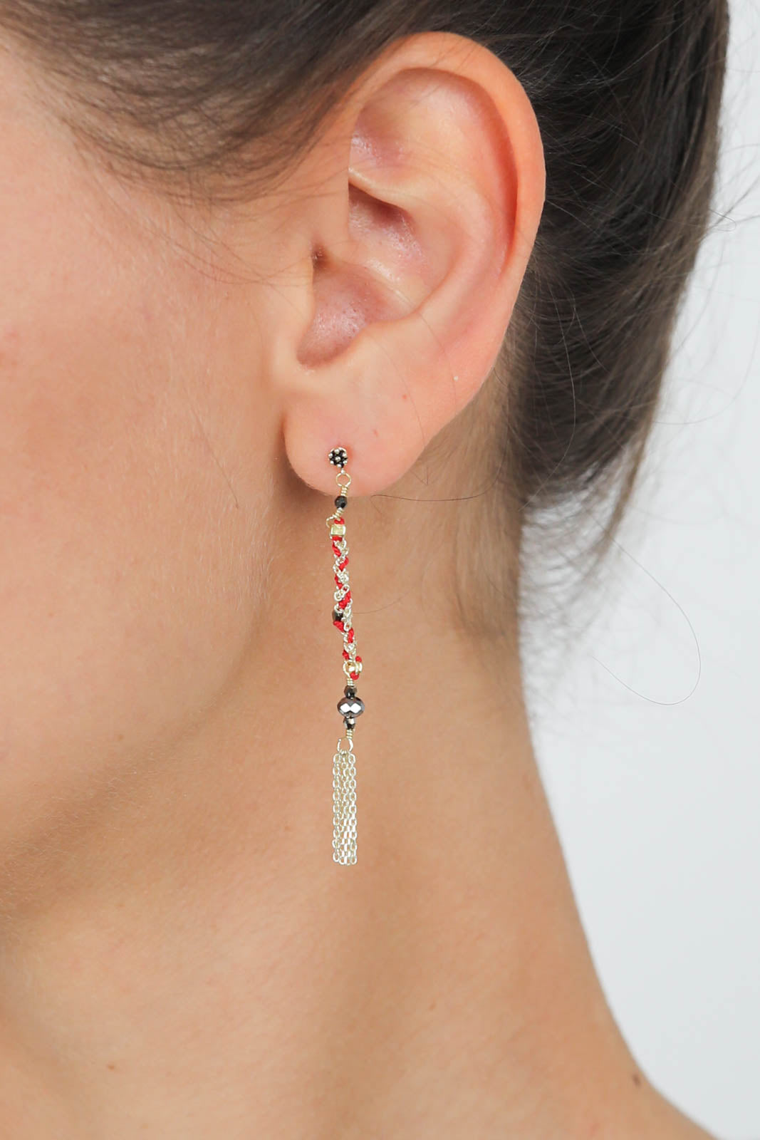 Earrings N° 815 in gold/red