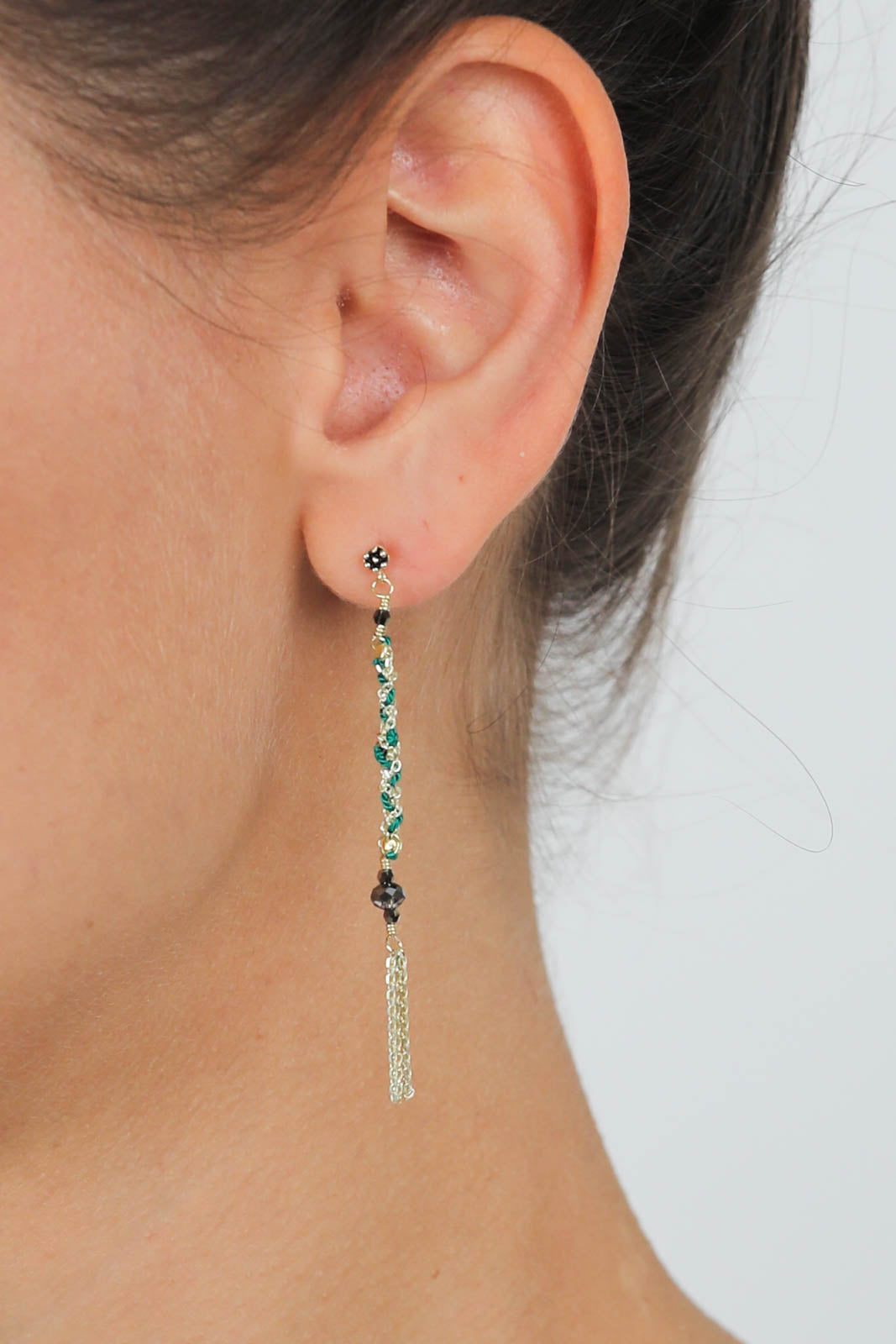 Earrings N° 815 in gold/green