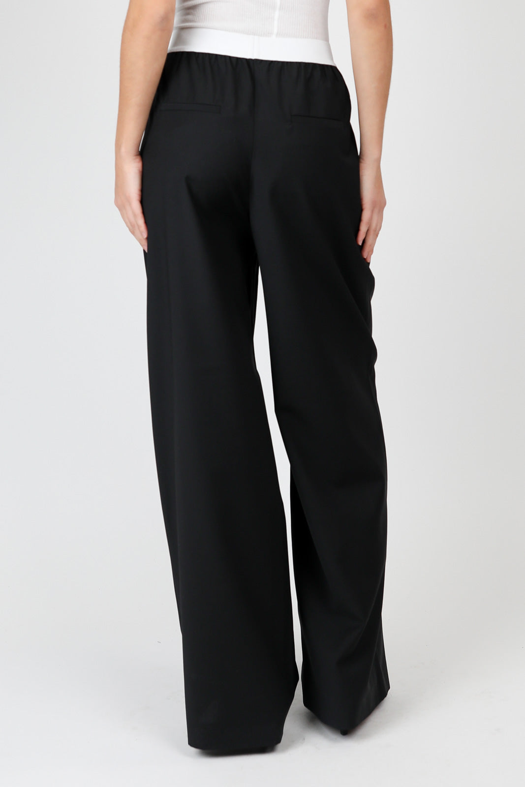 Marit trousers in black