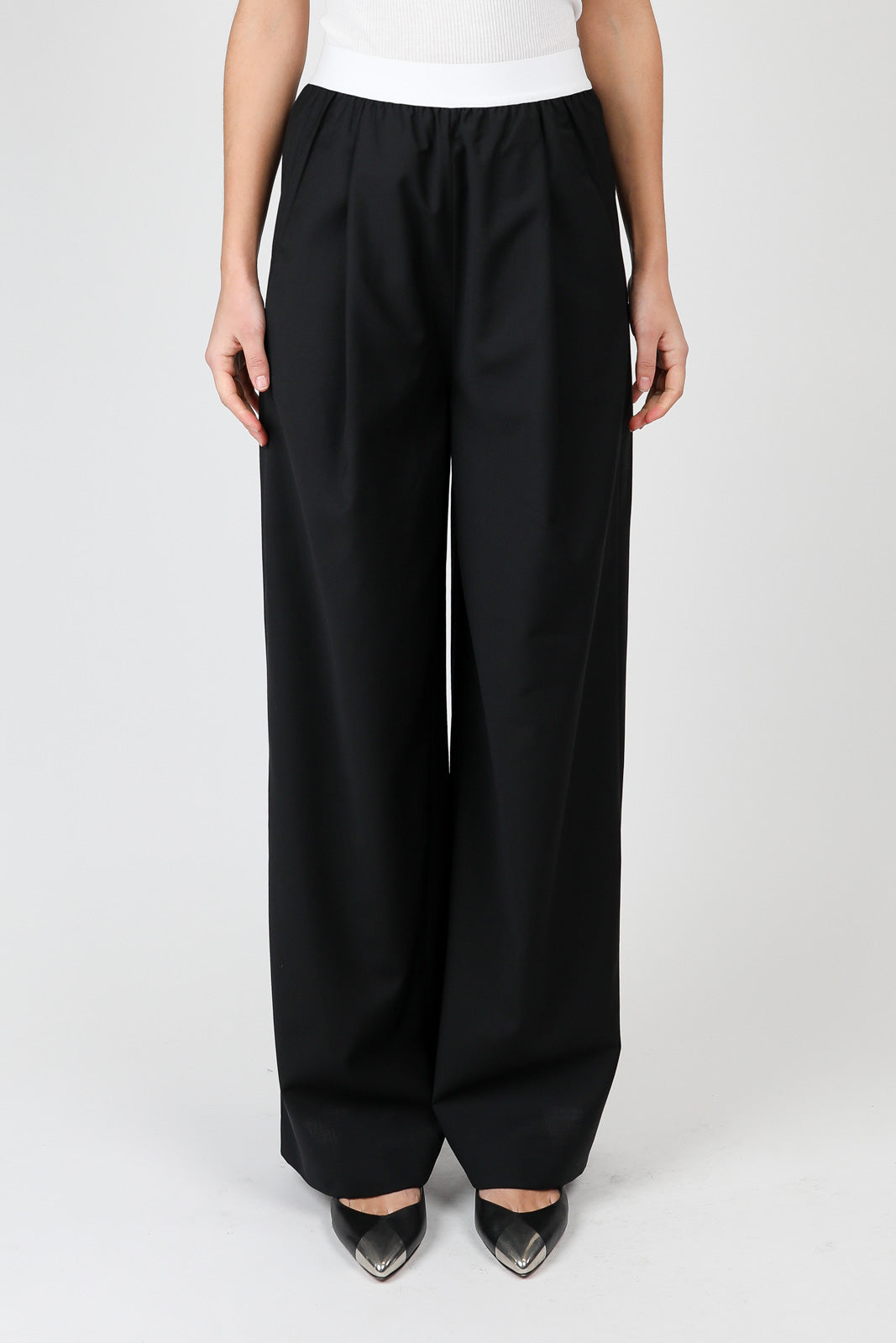 Marit trousers in black