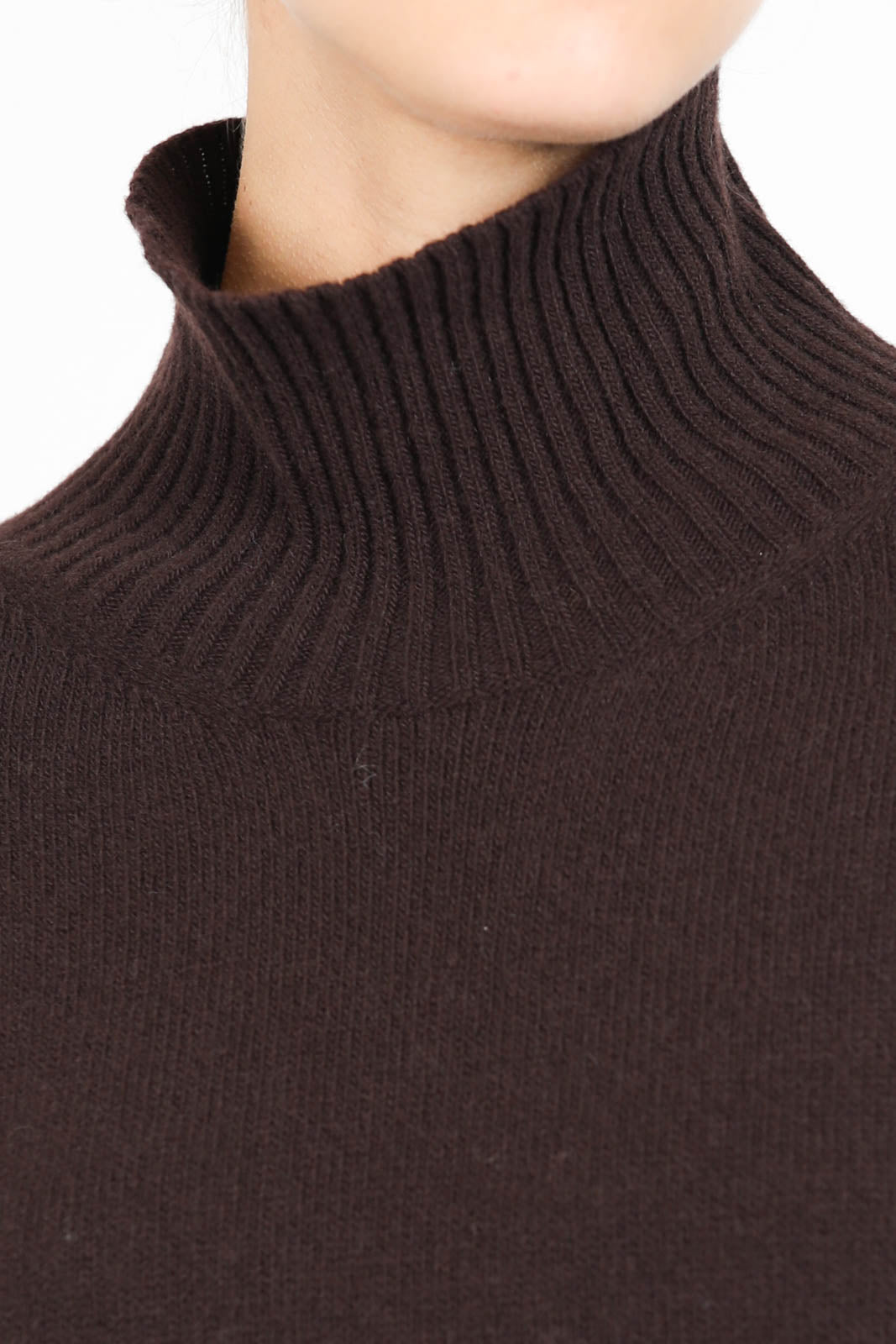 Top with turtleneck in Ebano