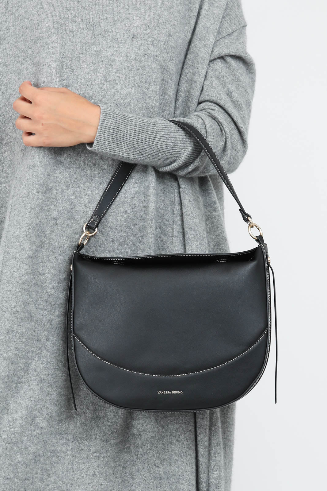 Bag Daily in black