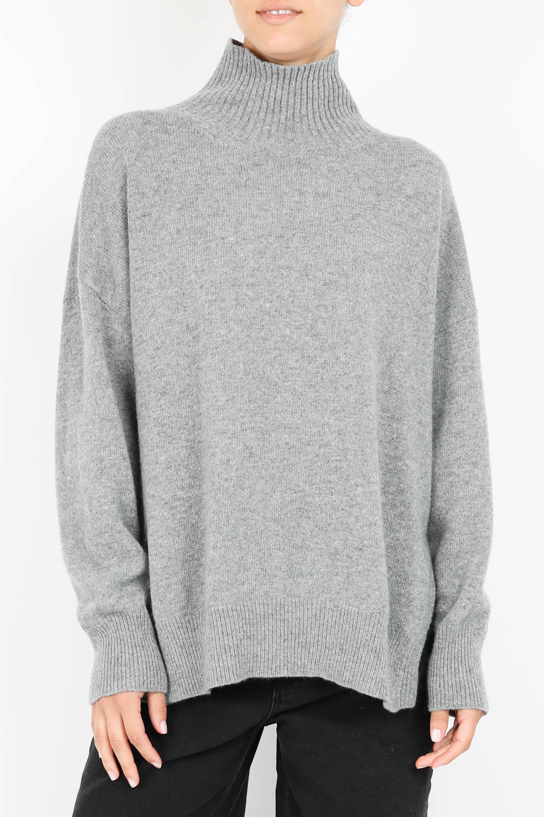 Wool turtleneck sweater in grigio