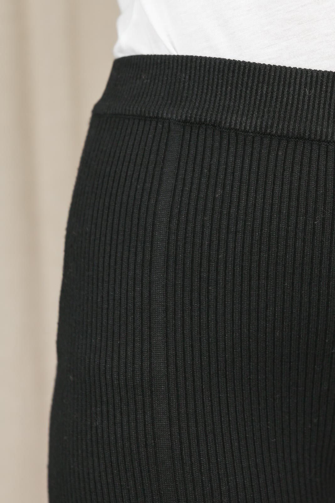 Zero knitted trousers in black