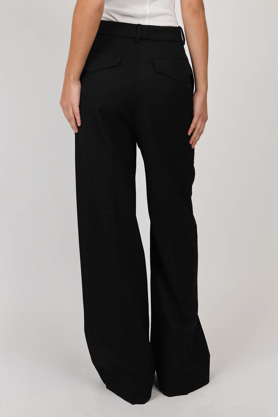 Johan trousers in black