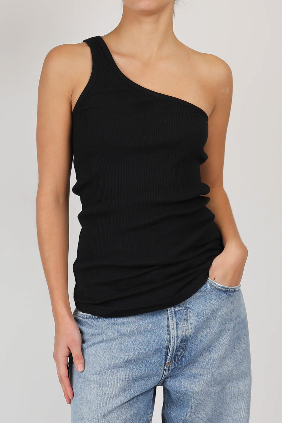 Tresia T-shirt in black