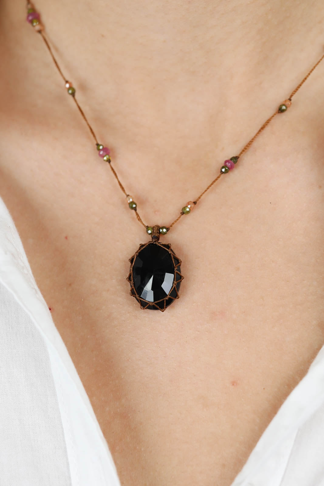 Necklace Tibet in Onyx Black
