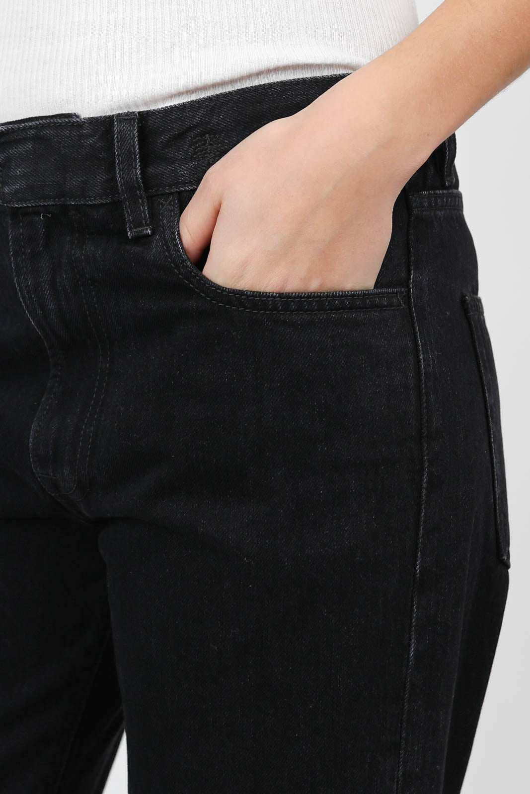 Romeo jeans in Onyx Black