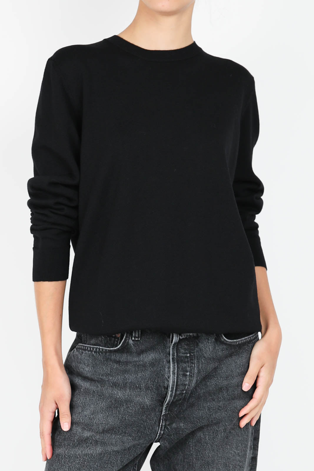 Merino sweater in black