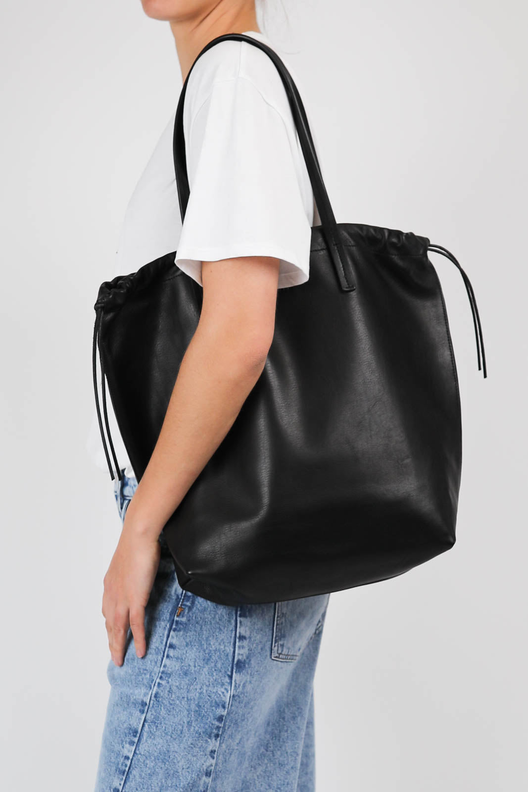 Bag in black