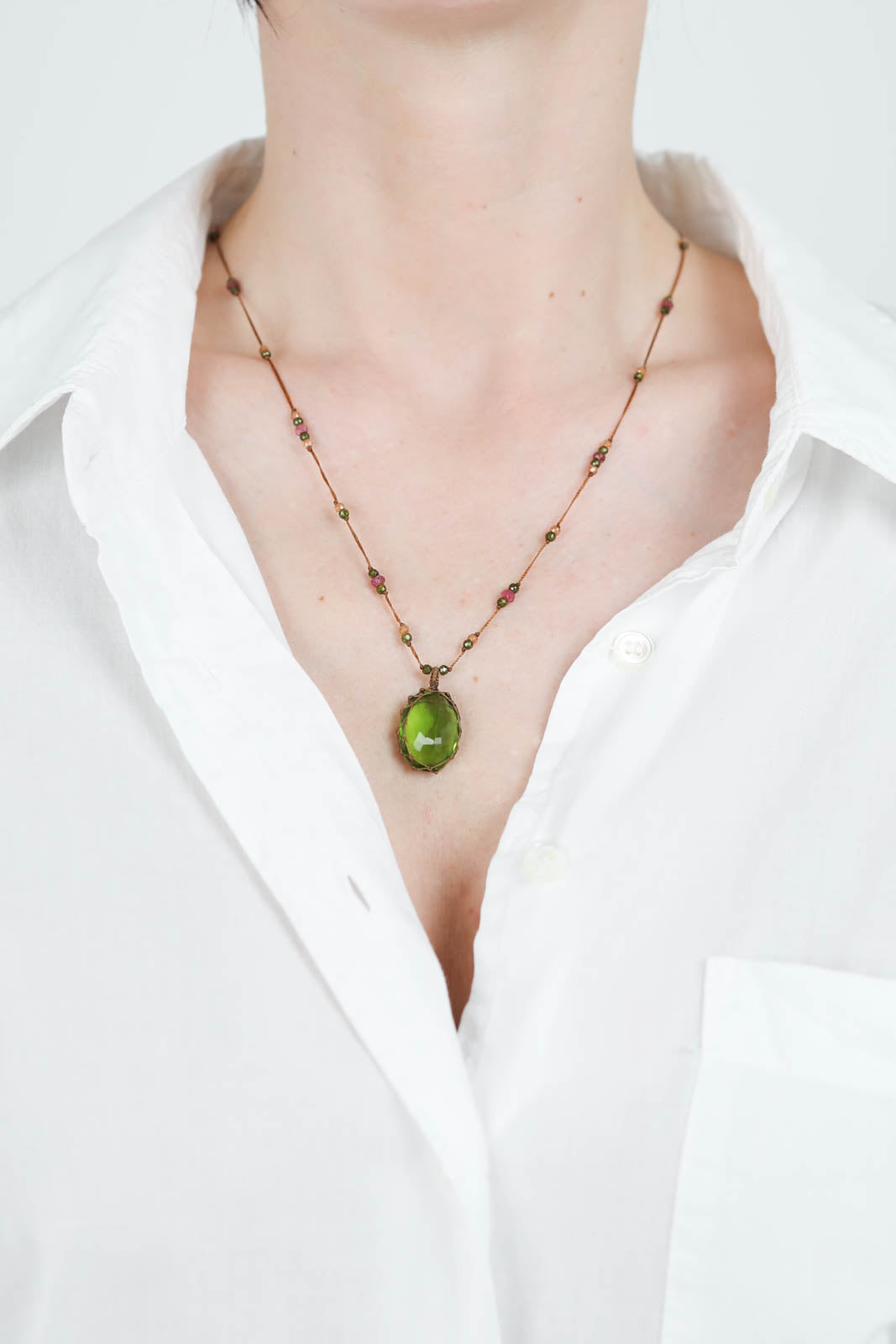 Necklace Tibet in Indian Glass Peridot