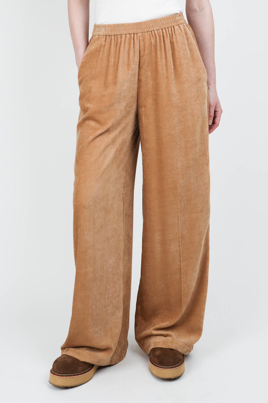 Corduroy Wide Leg trousers in caramel