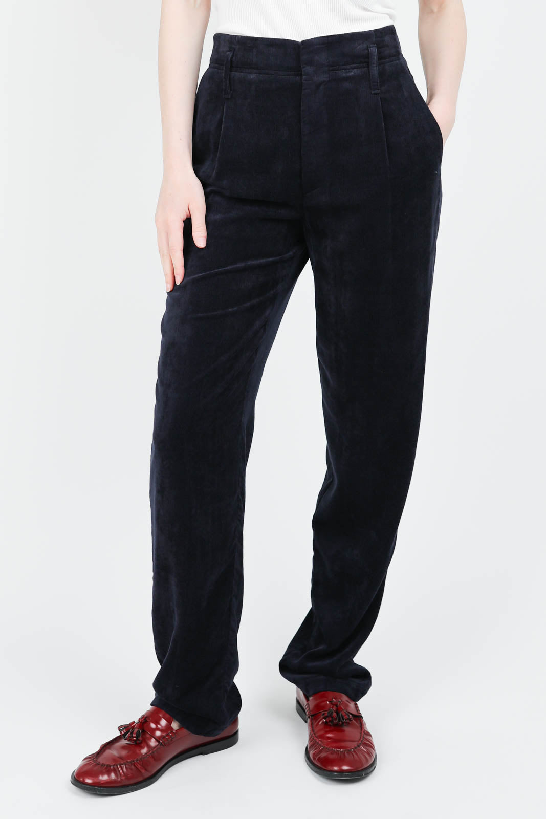 Corduroy chino trousers in Notte