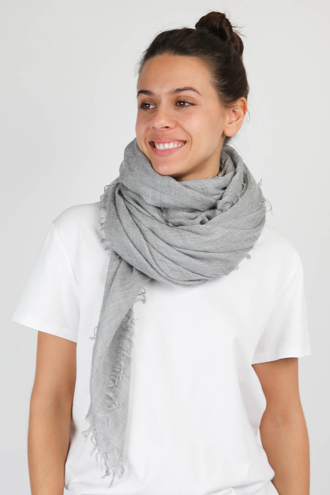 Enrica M scarf in gray