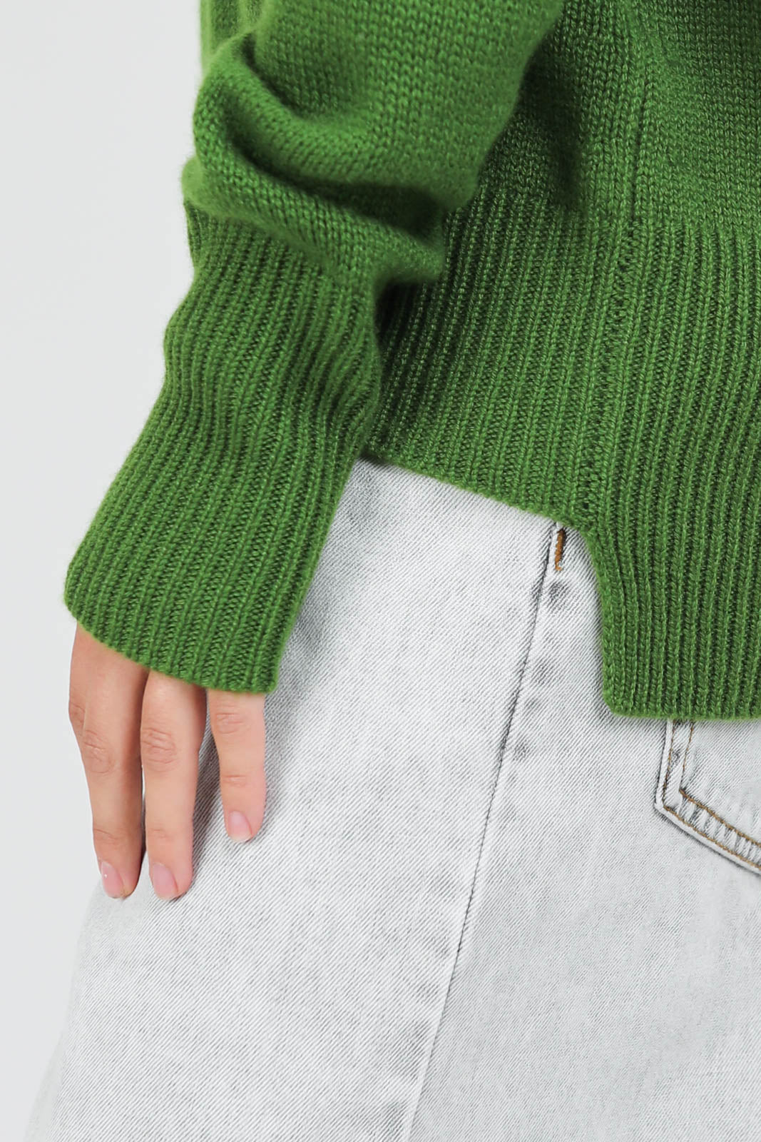 Mila sweater in matcha