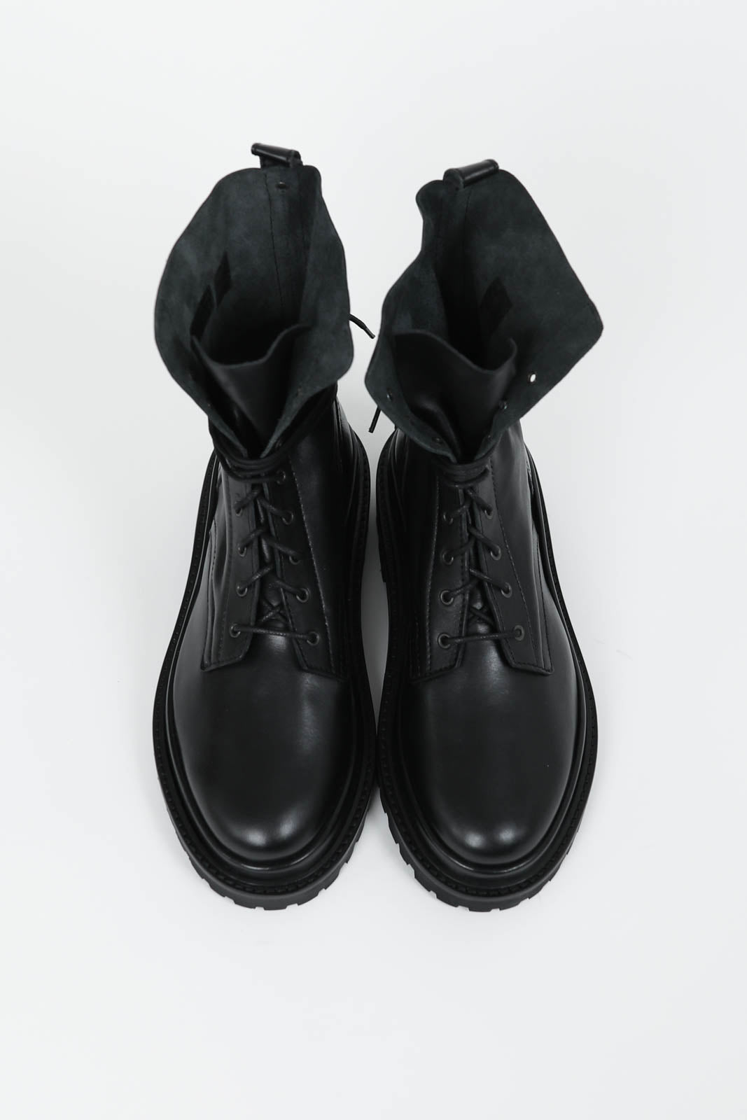 Ghiso boots in black