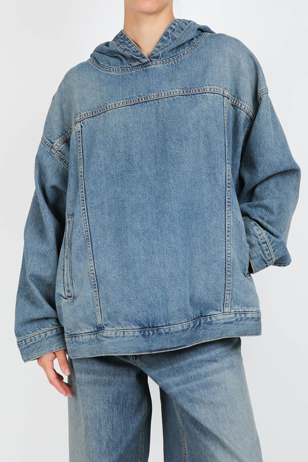 Olenir jacket/sweatshirt made from denim in Blue Tencel