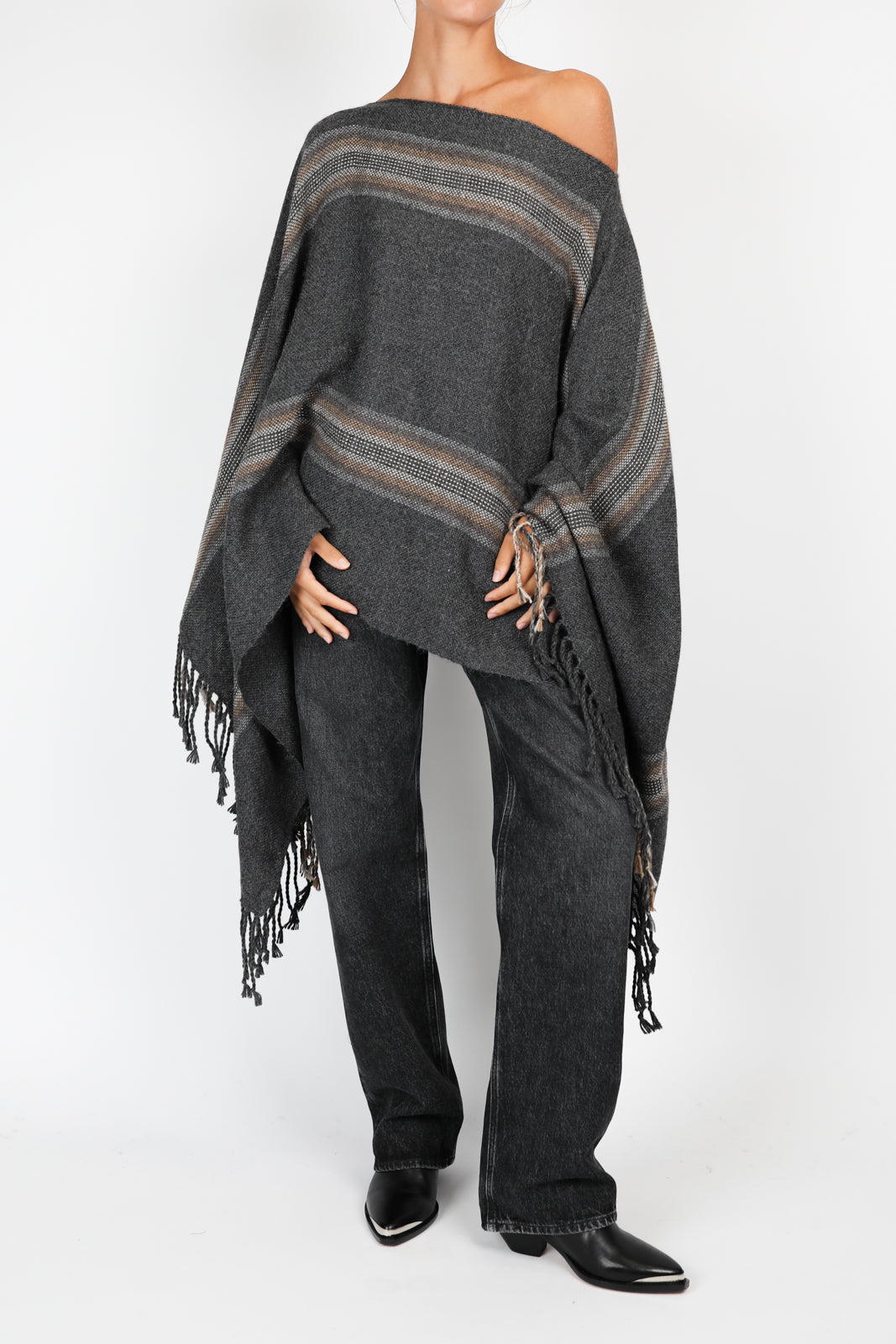 Poncho in Anthracite Raye