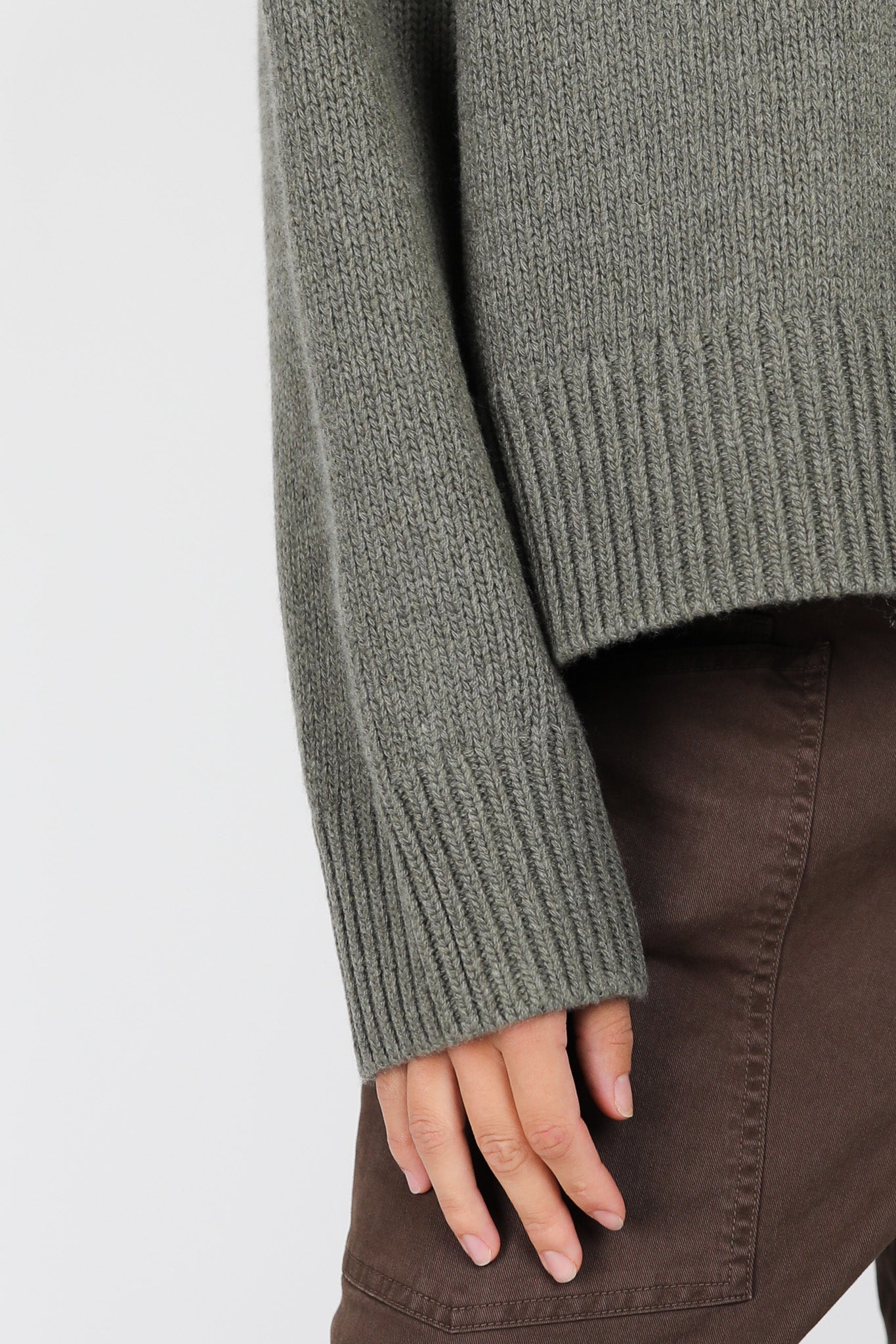 Haisley sweater in army green