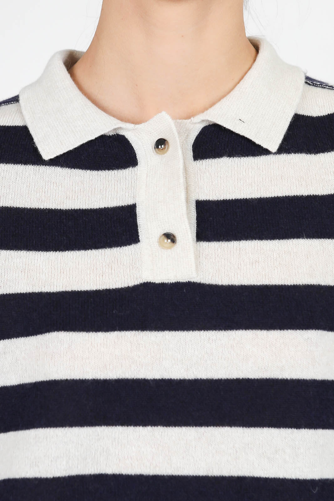 Pauline sweater in ecru/navy