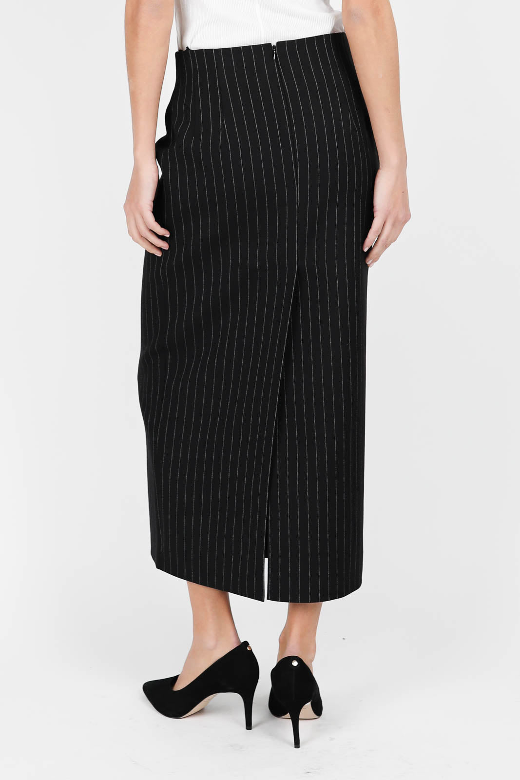 Skirt Contour in Black Pinstripe