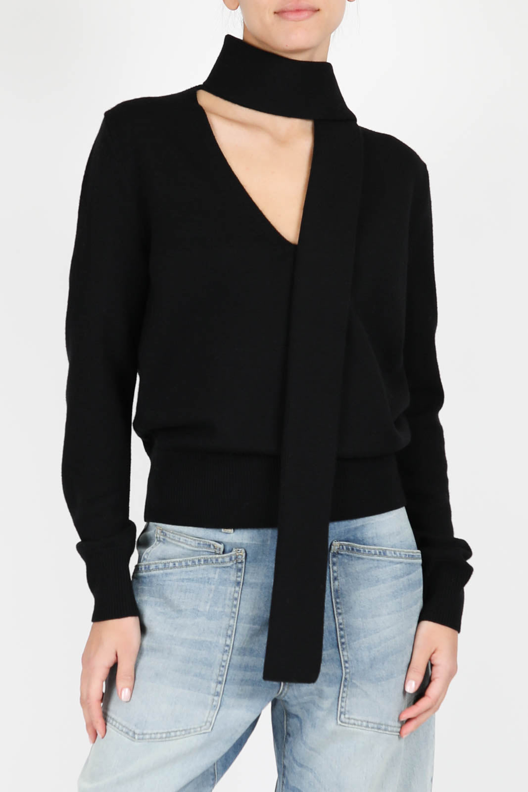 Ayla sweater in black