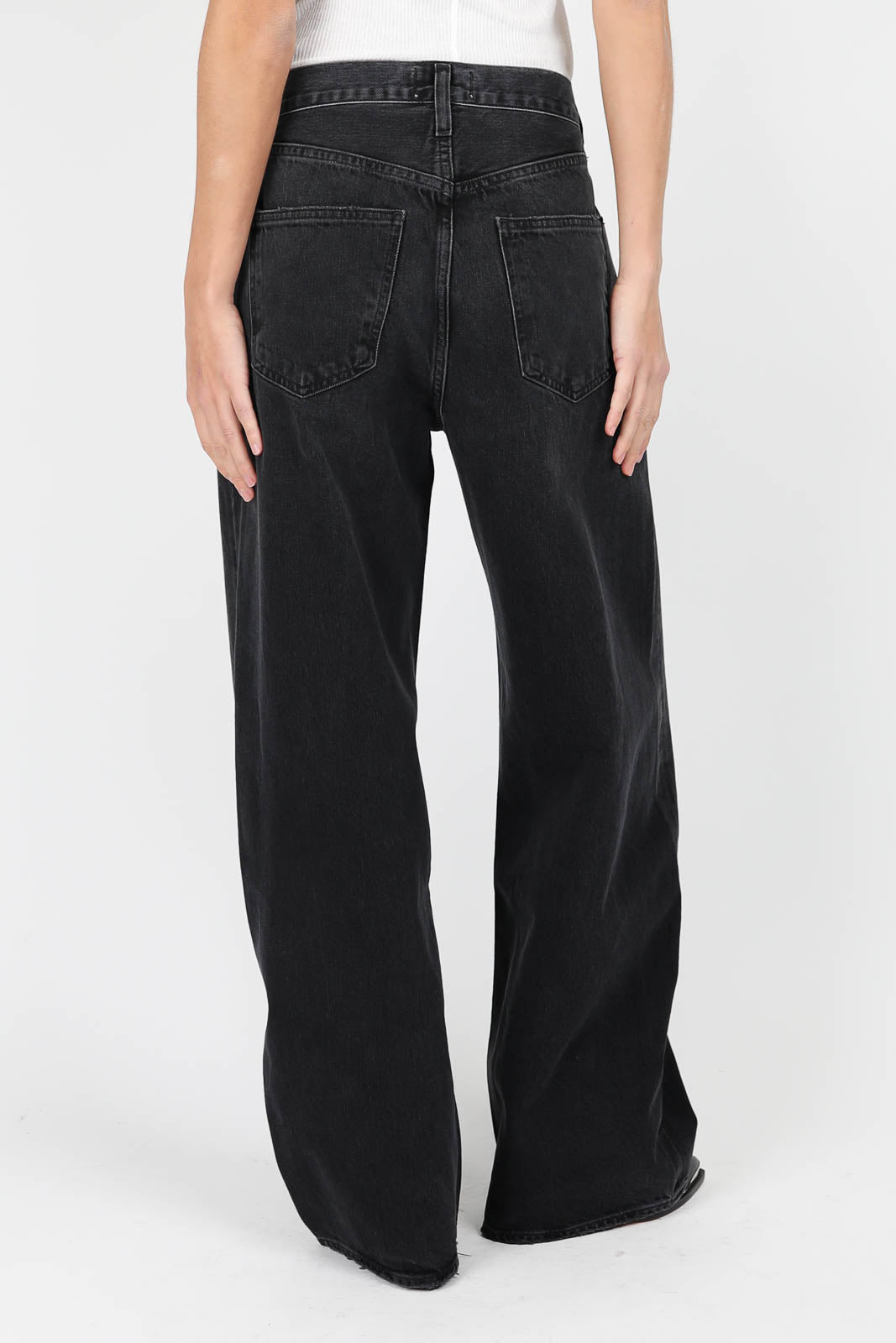 Jeans Low Curve in Black Tar