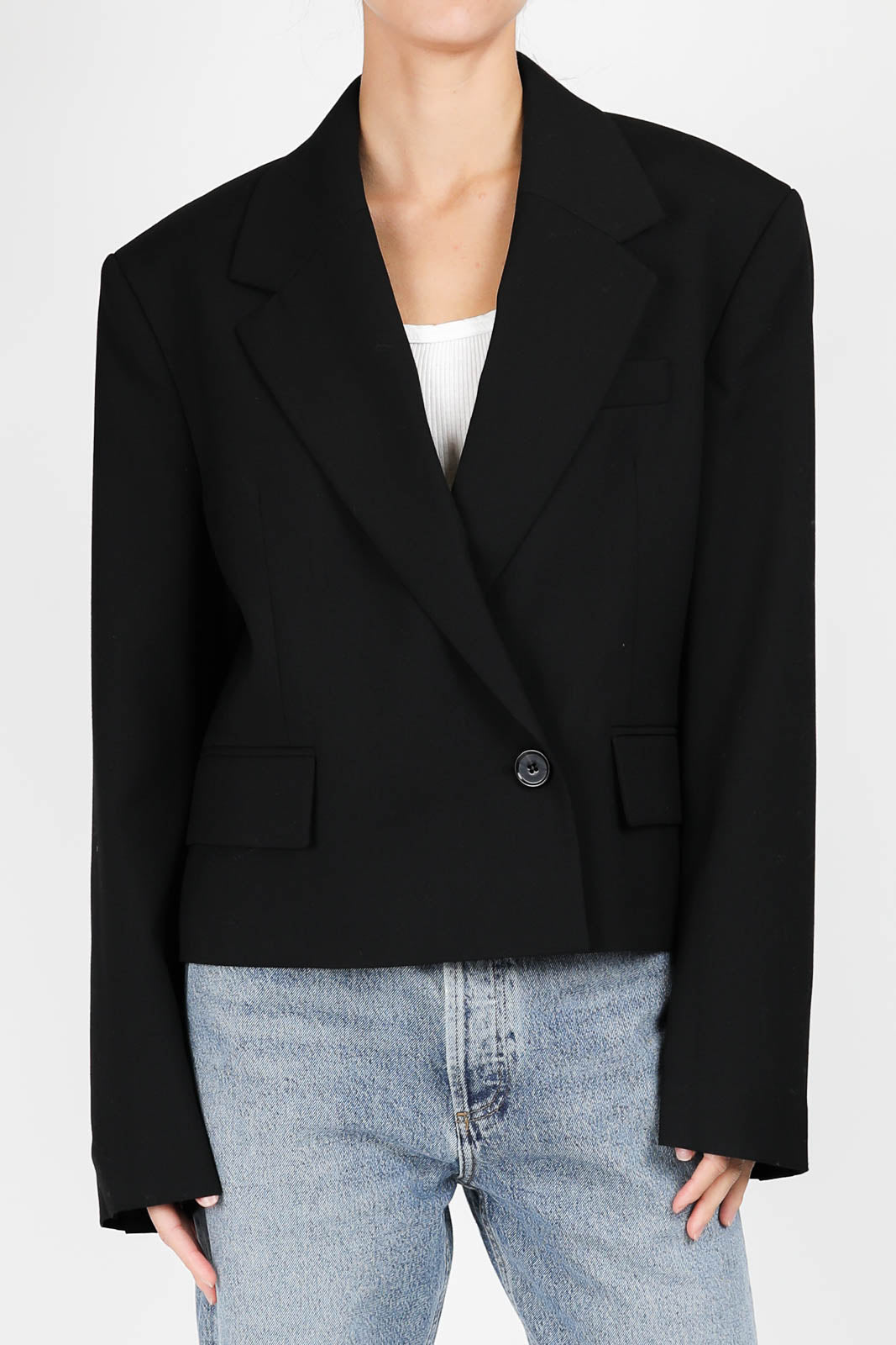 Callie Cropped blazer in black