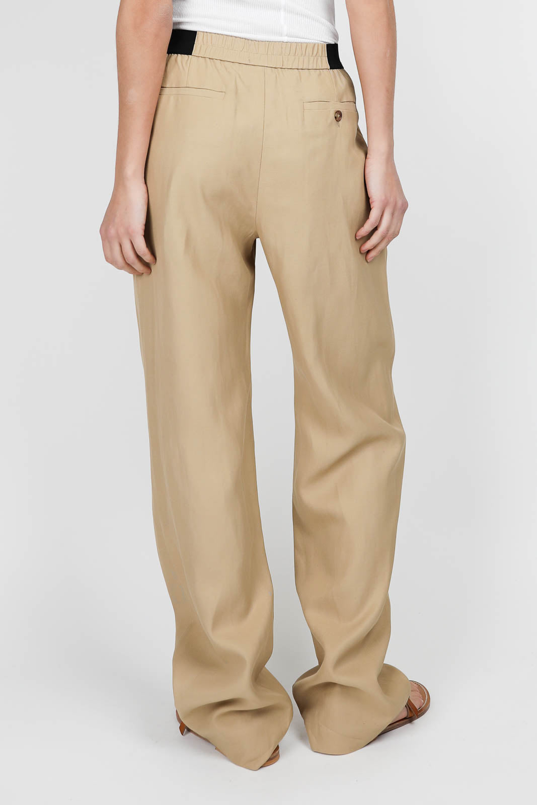 Takaroa trousers in Dune