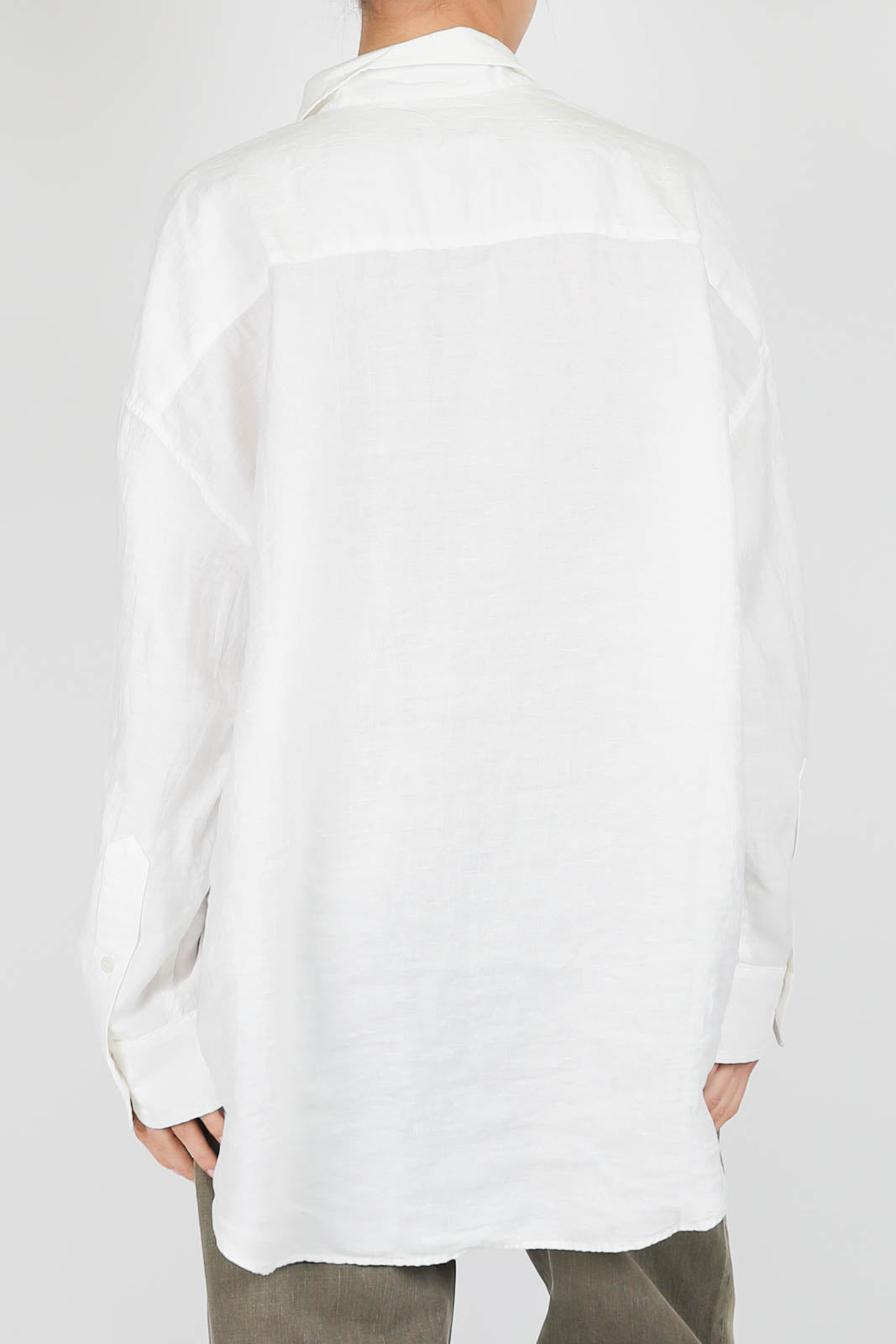 Drop neck blouse in white