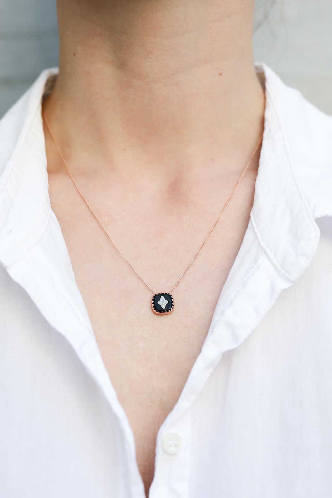 Necklace Pierrot No. 2 in black