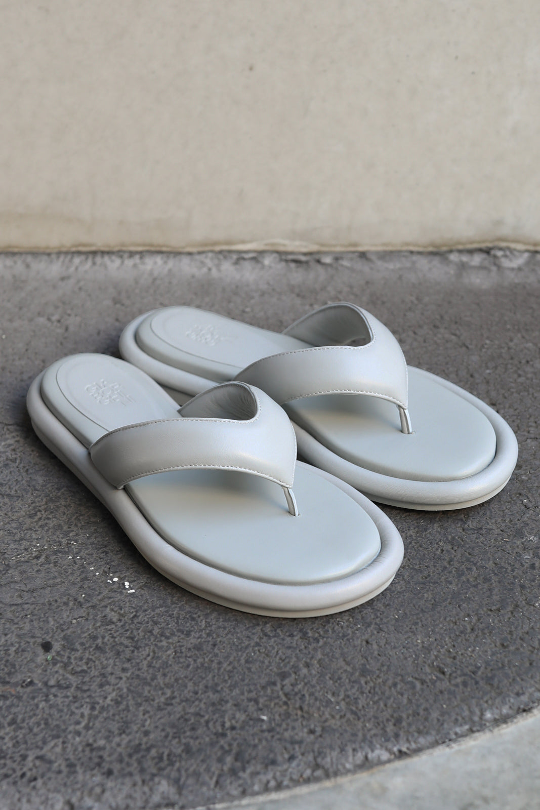 Sandals Gia 5 in Stone Gray