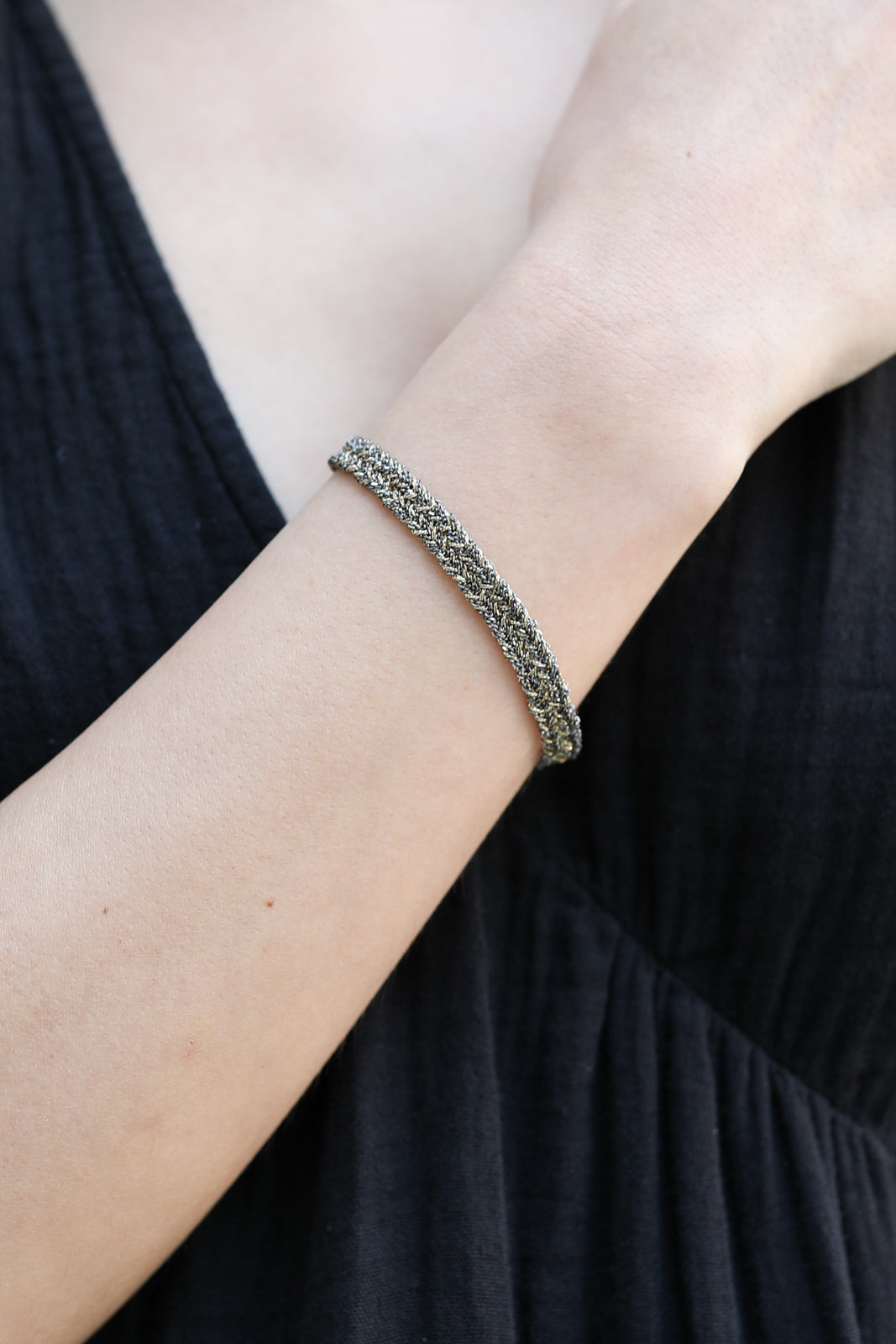 Bracelet N° 183 in ruthenium gold