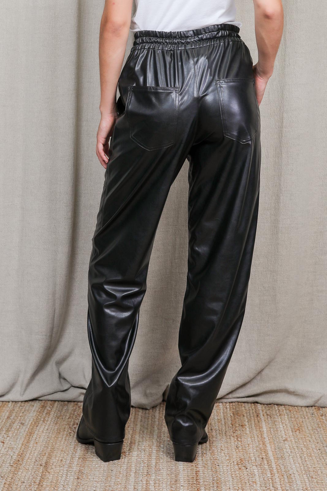 Brina Jogger pants in black