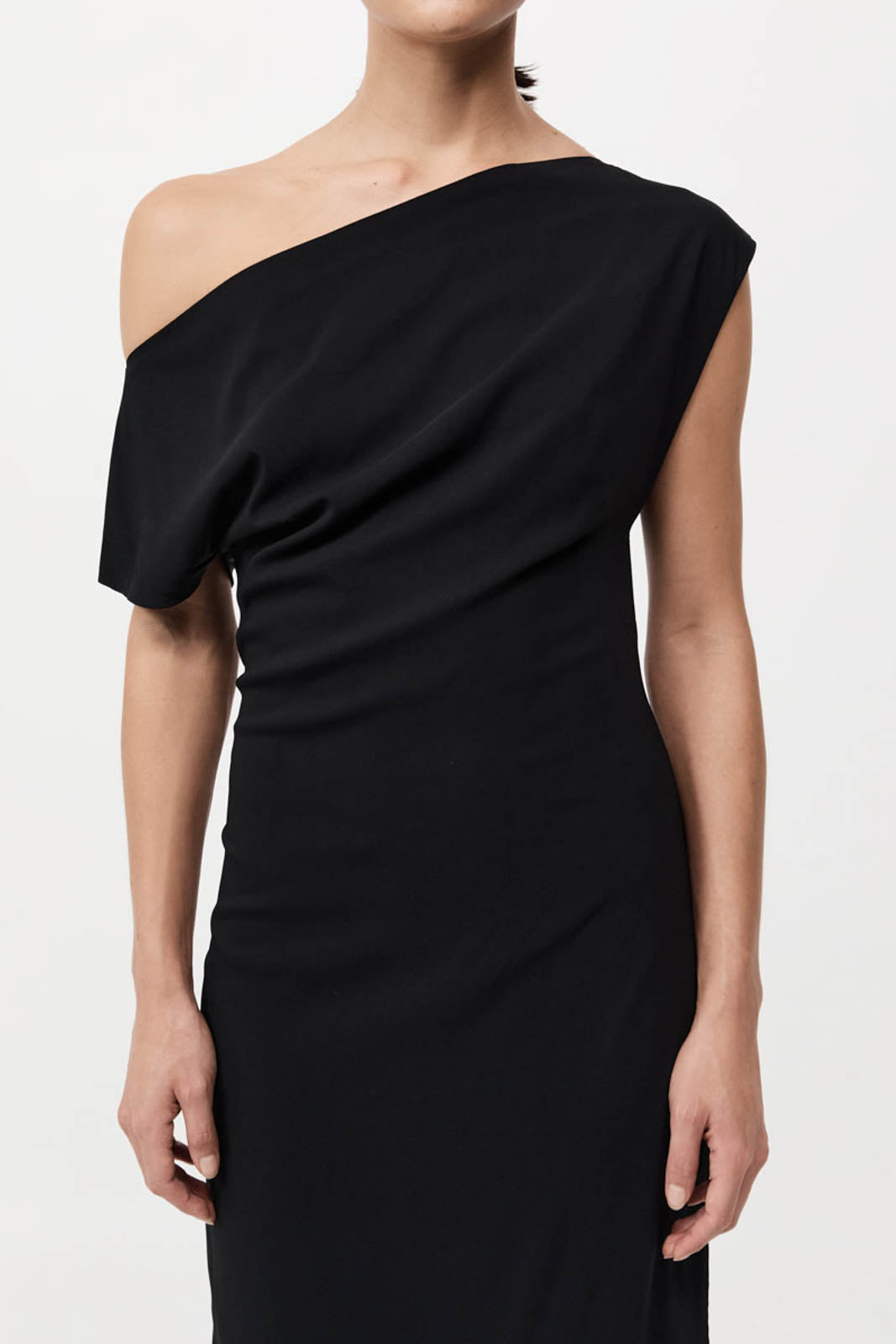 Asymmetric off-shoulder dress in black