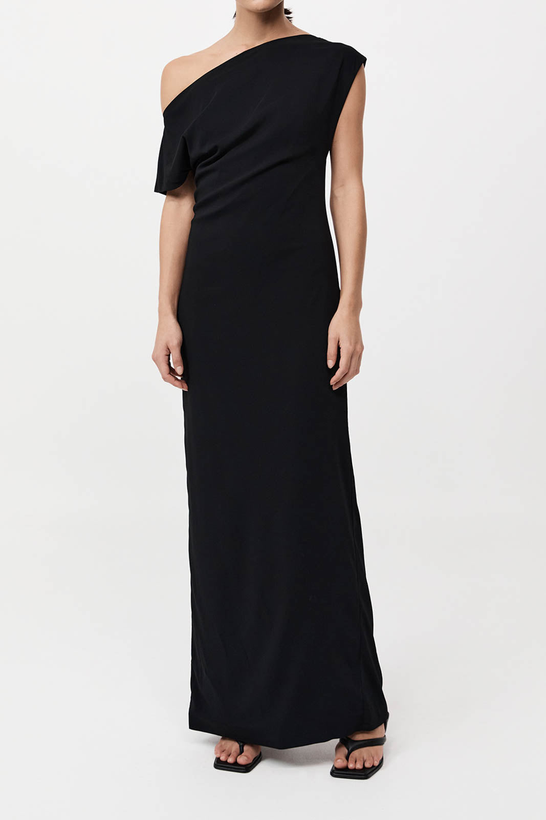 Asymmetric off-shoulder dress in black