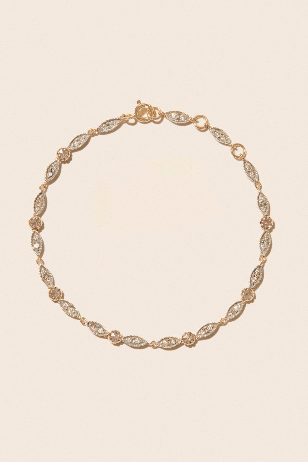 Ava Bracelet in Diamond