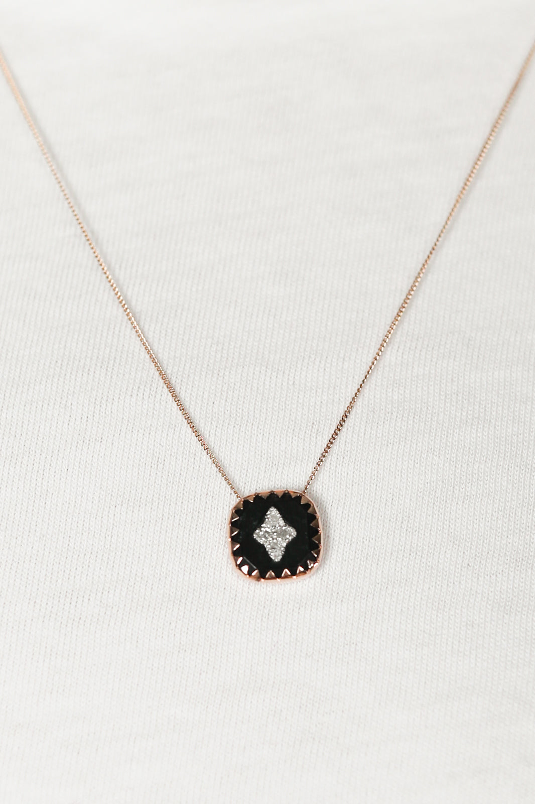 Necklace Pierrot No. 2 in black