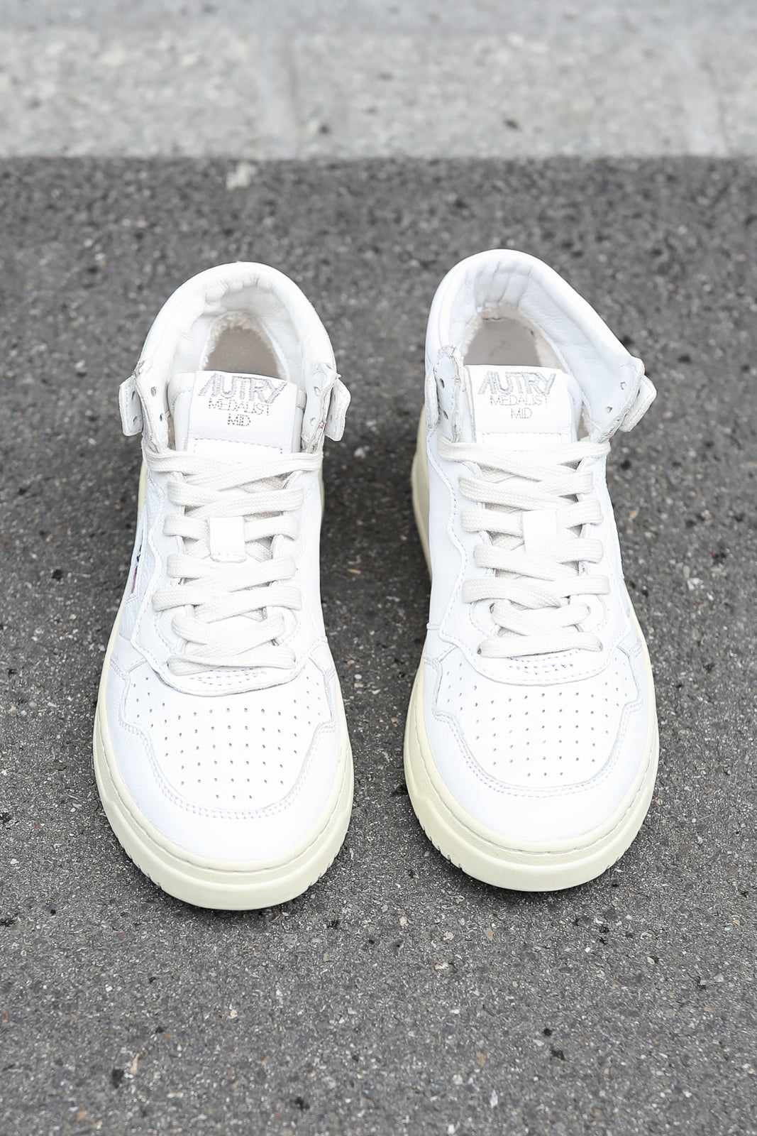Sneakers Medalist Mid White