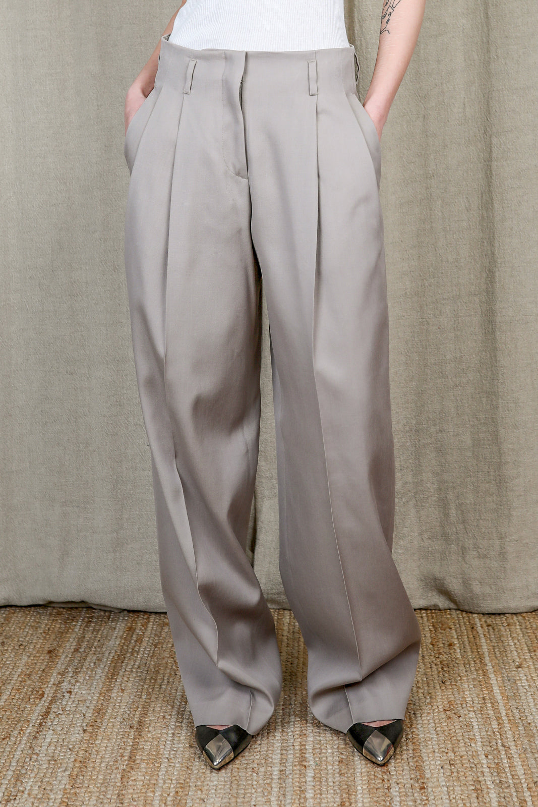 Flavia trousers in roasted cashew