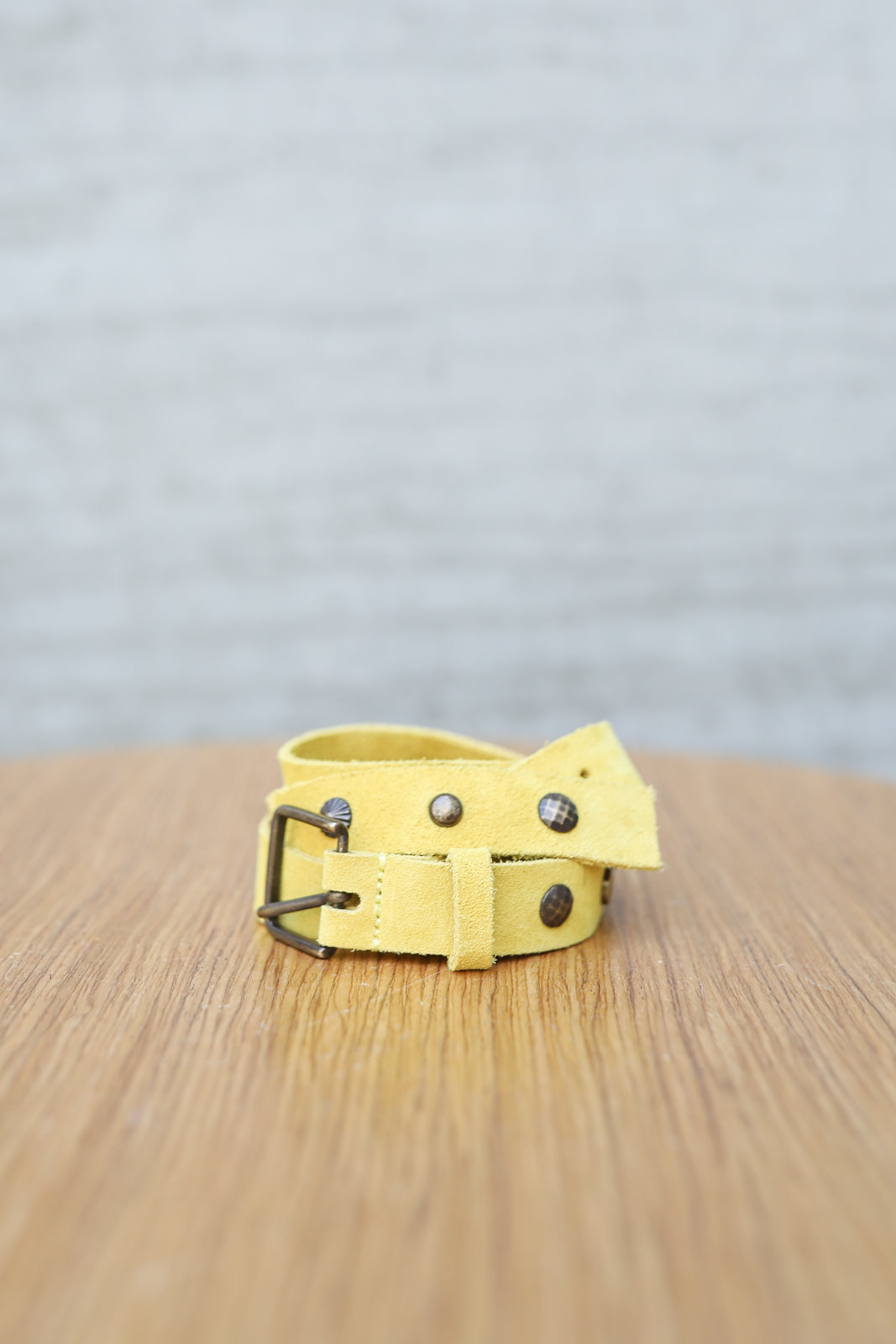 Suede belt with studs