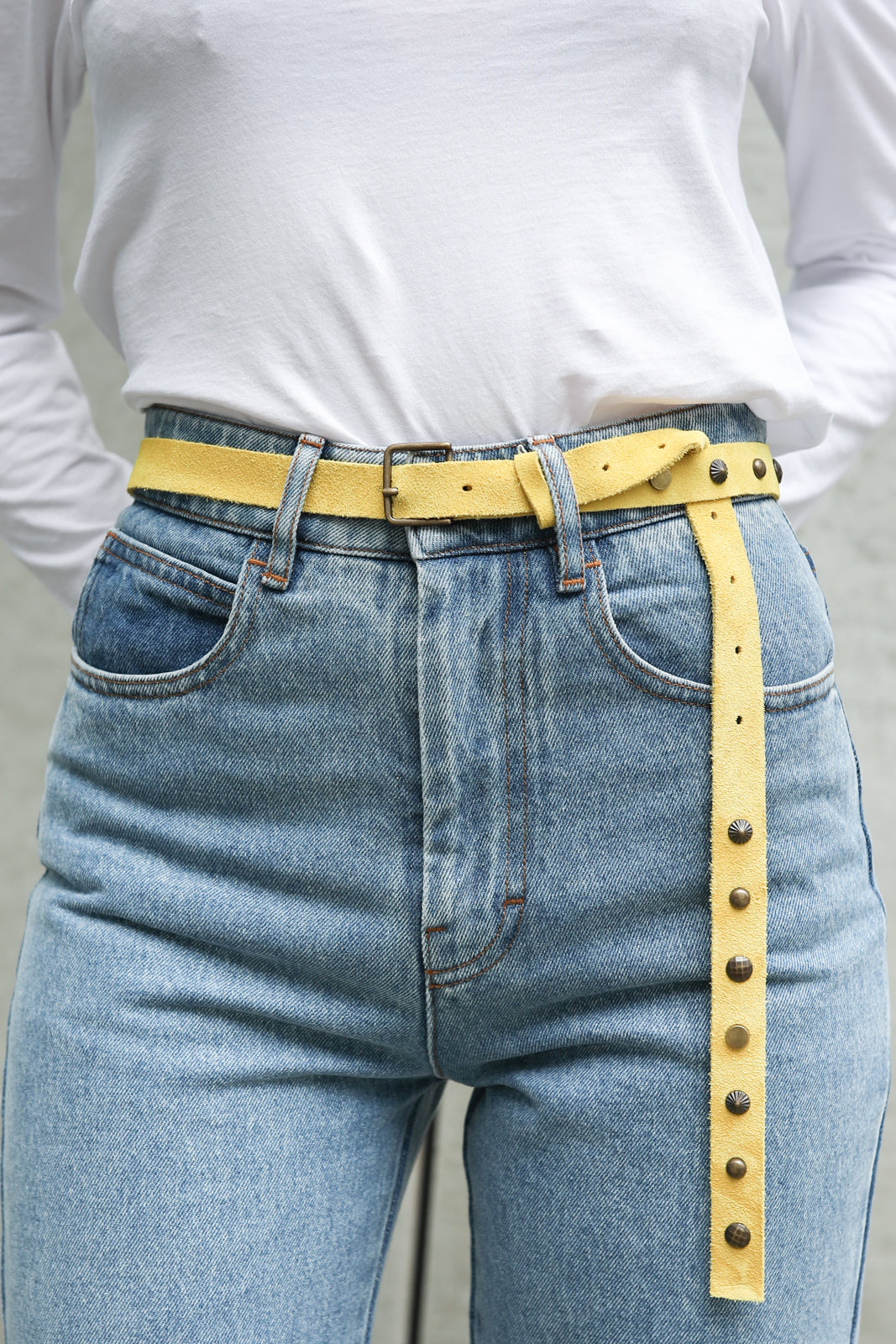 Suede belt with studs