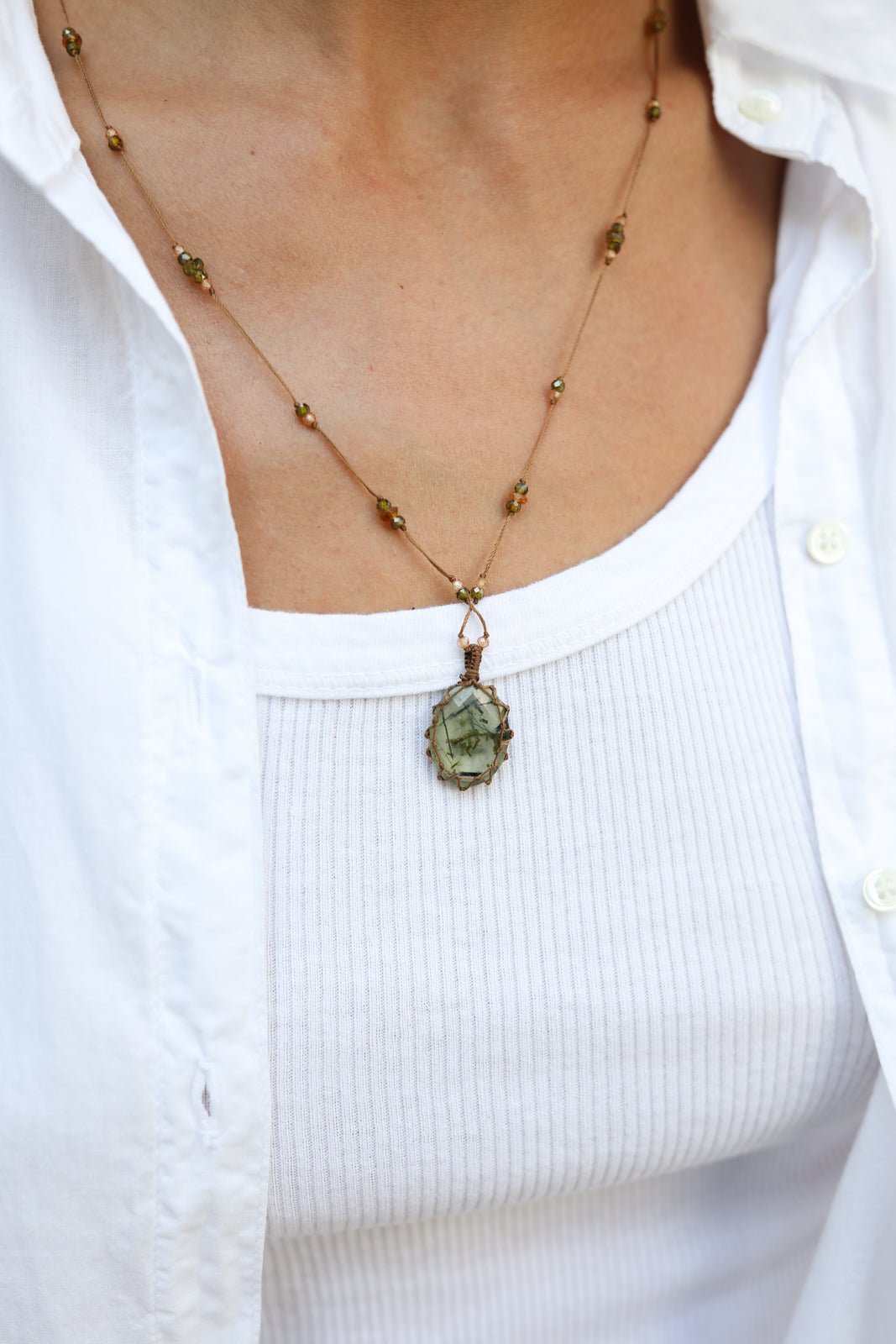 Necklace Tibet in Prehnite Rutile